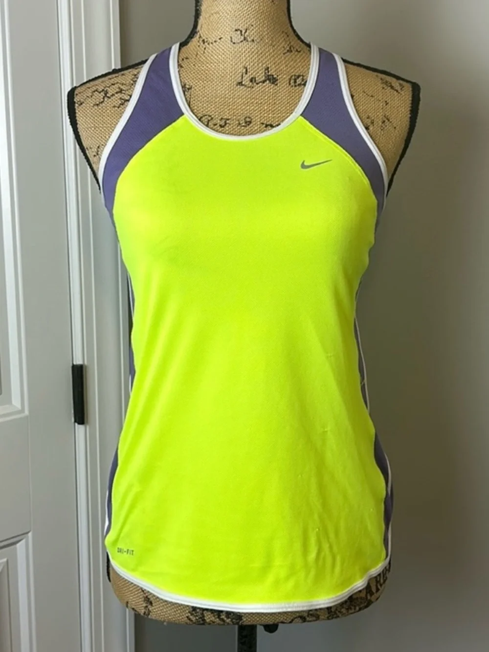 Nike Dri-fit tank size small